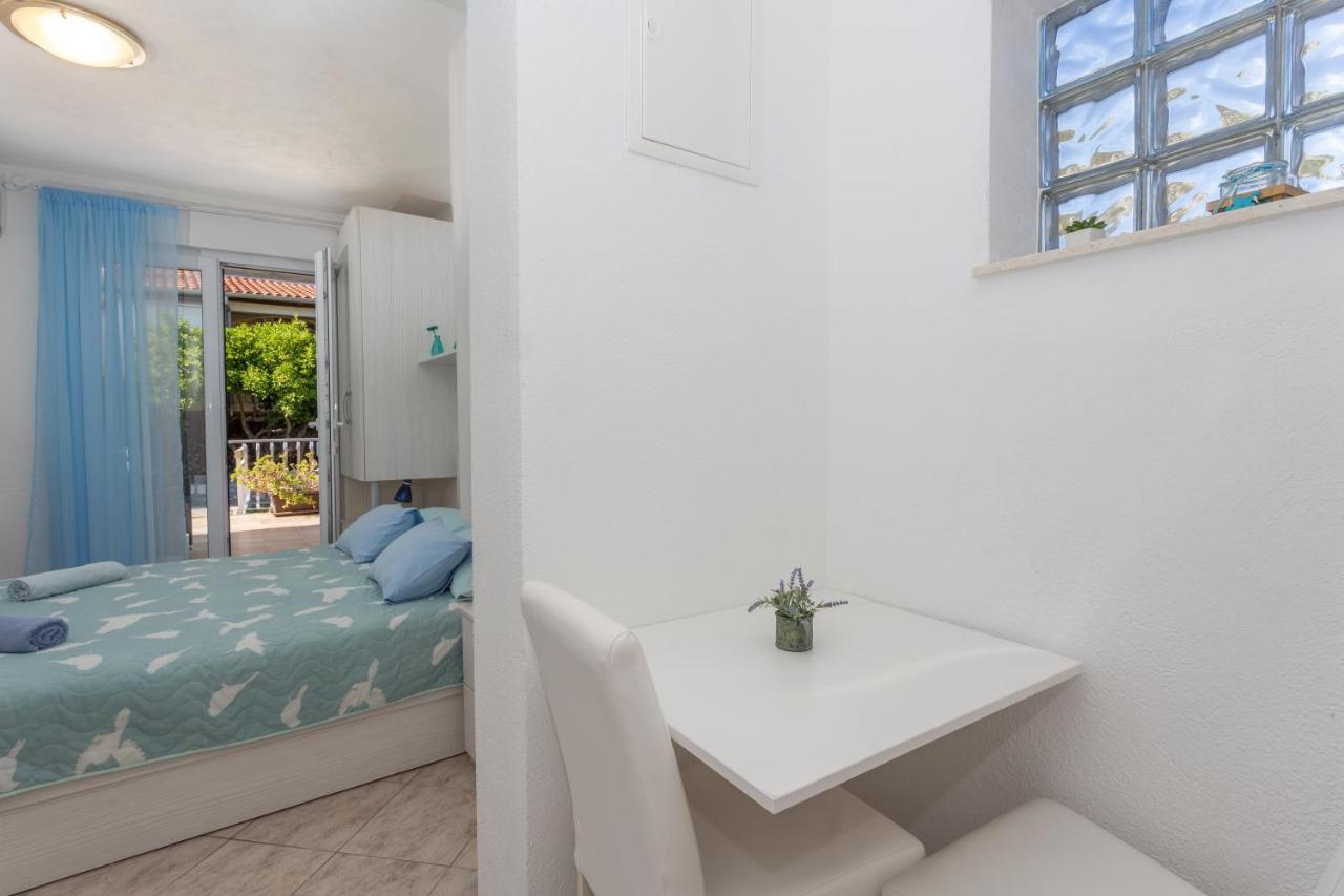 Apartments Nona 1 Хвар Экстерьер фото
