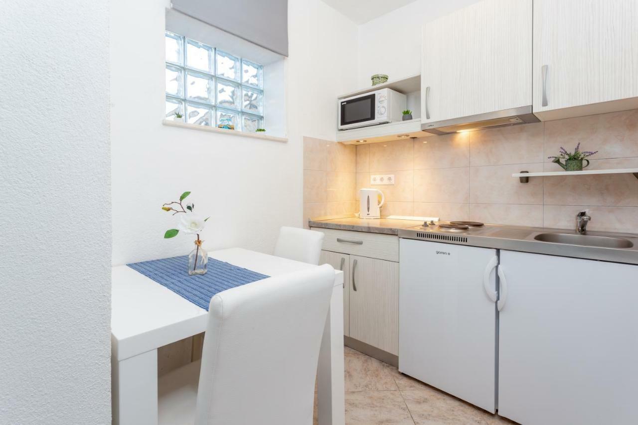 Apartments Nona 1 Хвар Экстерьер фото