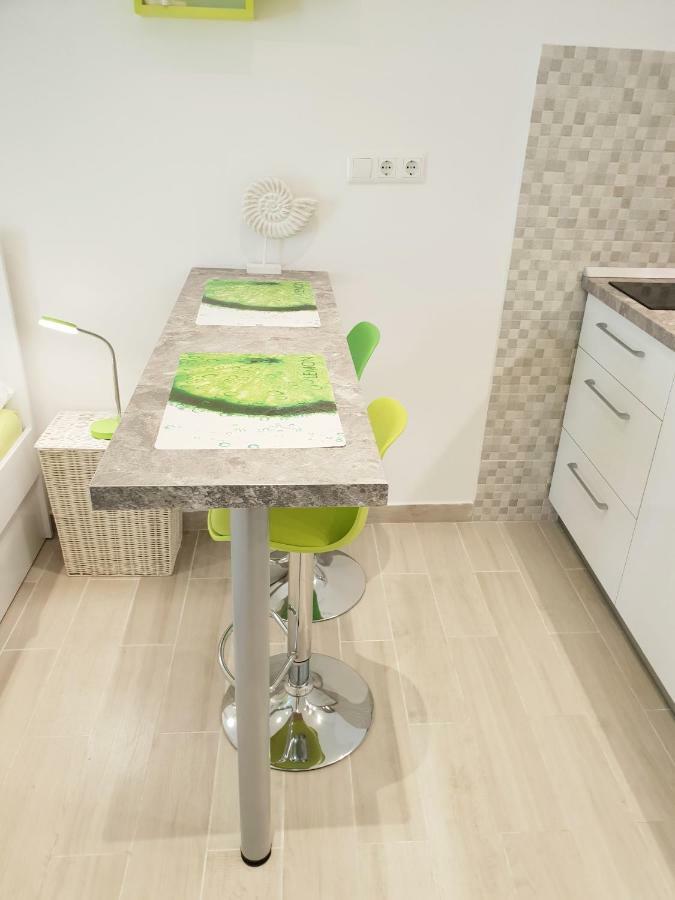 Apartments Nona 1 Хвар Экстерьер фото